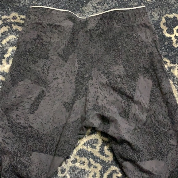 Nike Printed Leggings - Picture 5 of 5